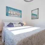 Apartments Helen